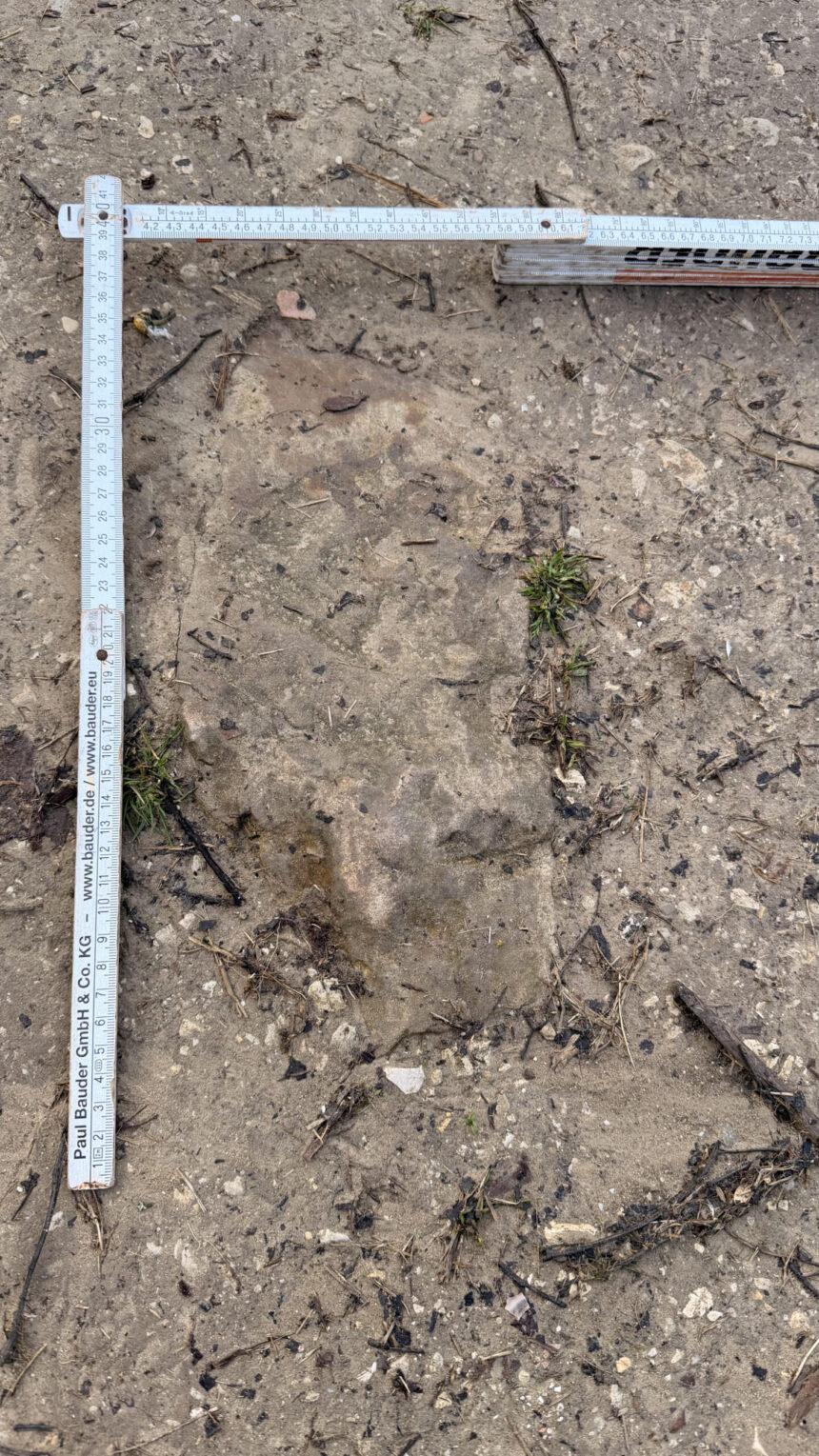 Montefiore Conca, bimba cade nel parco della scuola: l’opposizione chiede la messa in sicurezza dell’area