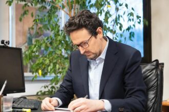 Ravenna. Il sindaco Barattoni interviene sul tema energetico a seguito delle parole della Premier, Giorgia Meloni