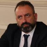 Affare bulgaro, l’opposizione critica  il mancato coinvolgimento del Consiglio