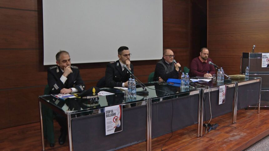 “Stop al bullismo”: a Domagnano l’incontro per ragazzi, genitori e professori