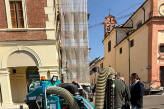 Lugo, centro storico più pulito: arriva il nuovo aspiratore elettrico di Hera