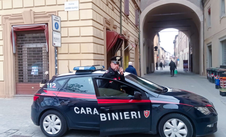 Cronaca. Imola, rapina in profumeria e fuga in stazione: arrestato 23enne tunisino