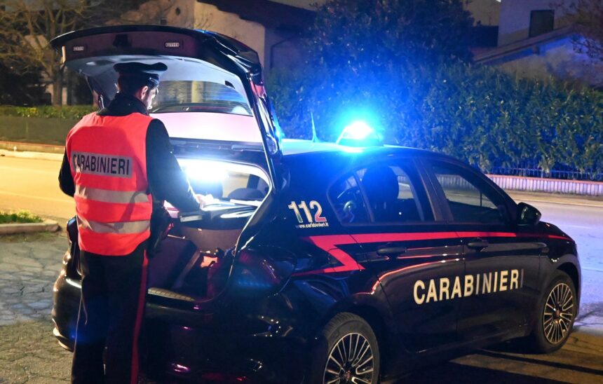 Controlli a tappeto dei carabinieri nel Riminese: raffica di denunce e patenti ritirate nel weekend
