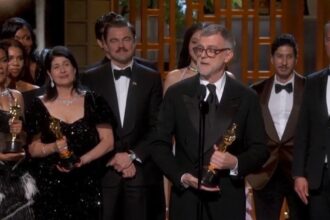 “Una battaglia dopo l’altra” trionfa agli Oscar: sei statuette al film di Paul Thomas Anderson