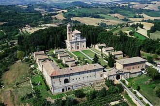 Cronaca. Fano, mistero all’eremo: oggi l’autopsia sul 34enne ucraino caduto nel pozzo