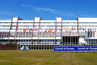 San Marino, la delegazione “biancazzurra” a Parigi per i lavori della Commissione di Monitoraggio del Consiglio d’Europa