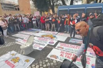Balneari in piazza: protesta contro la Bolkestein davanti a Montecitorio