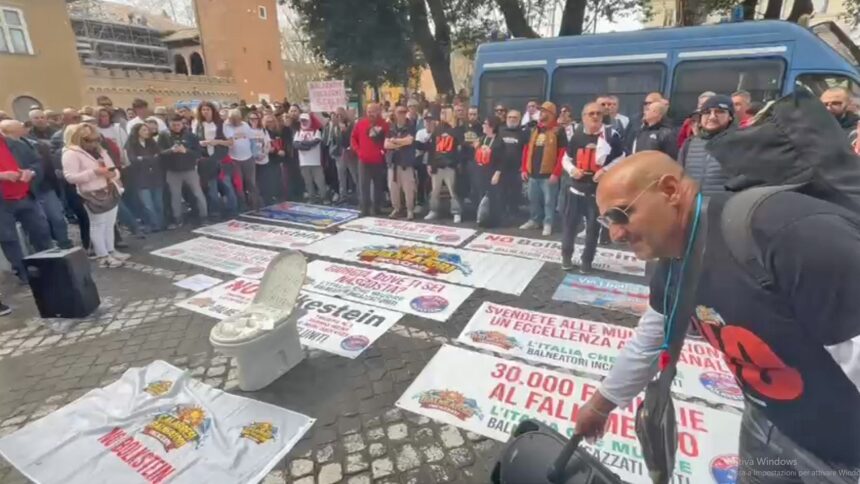 Balneari in piazza: protesta contro la Bolkestein davanti a Montecitorio