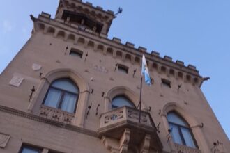 Decreti, via libera al triennio ITI. Scontro sulla norma a sostegno dei concessionari