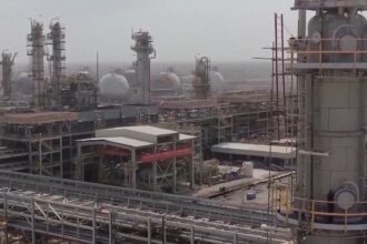 Guerra in Medio Oriente, escalation sugli impianti energetici e terremoto sui mercati