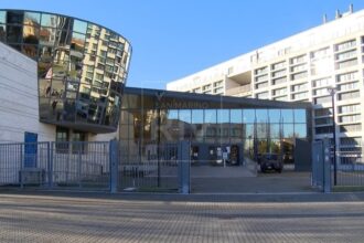 Maltrattamenti al marito davanti alla figlia: chiesti 3 anni e mezzo per una 50enne