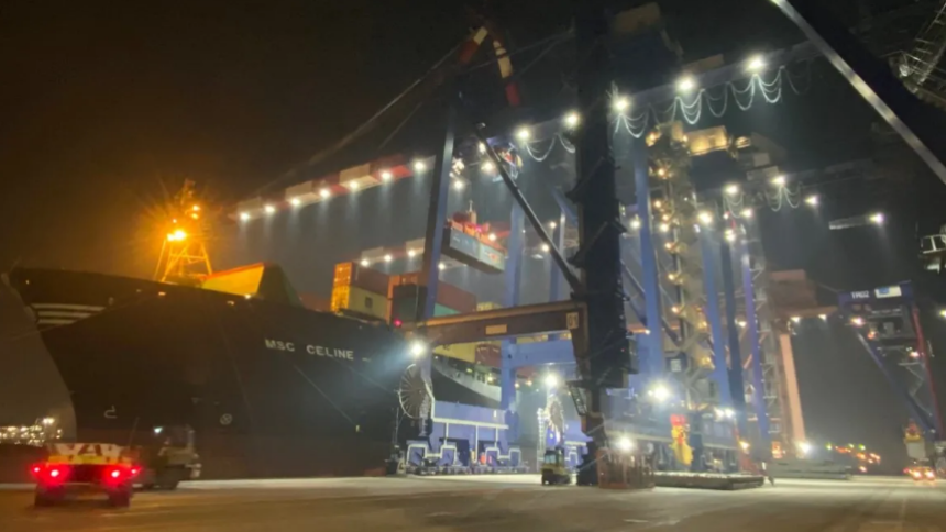 Incidente sul lavoro al porto di Ravenna, 65enne in gravi condizioni