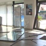 Borgo Maggiore, auto sfonda l’ingresso della filiale BSI