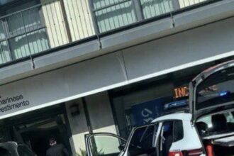 San Marino. Incidente alla filiale BSI del Borgo: sfasciata la porta d’ingresso