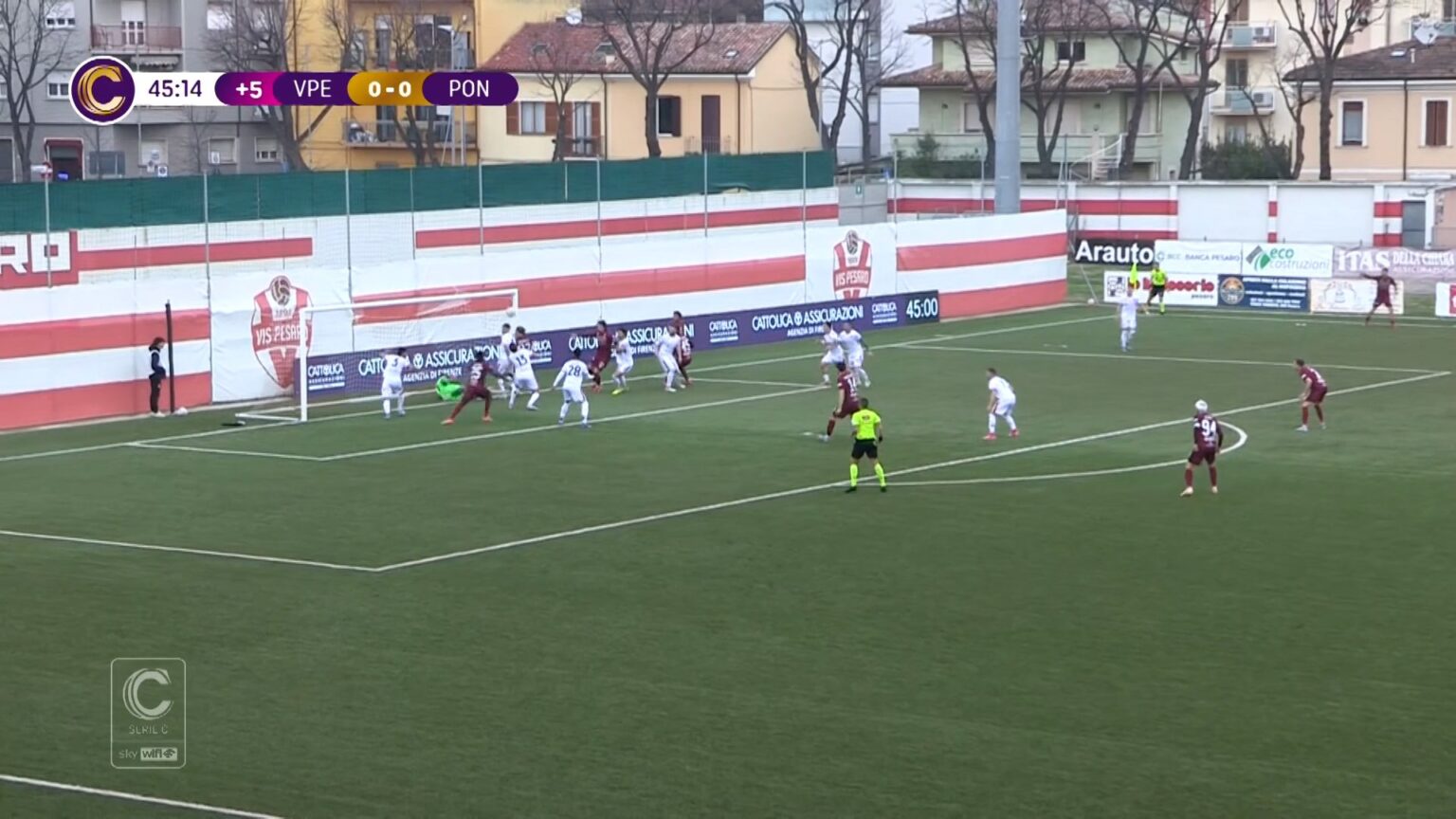 Il Pontedera ci crede ancora, ma l’1-1 di Pesaro non la premia