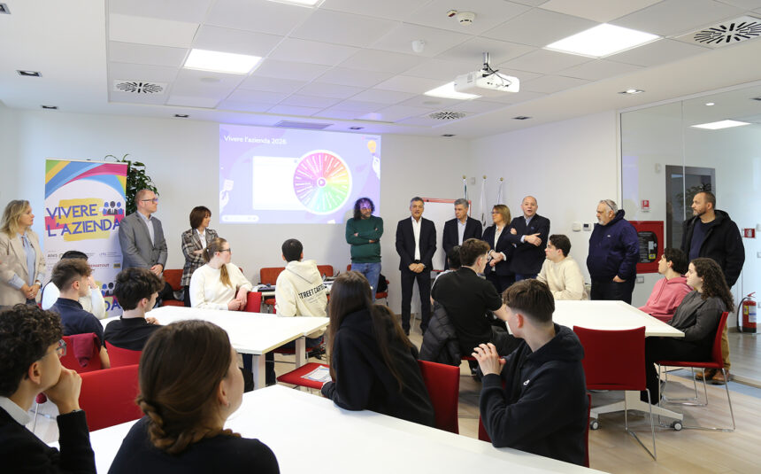 San Marino. ANIS, CSdL e CDLS: avviata l’edizione 2025 di “VIVERE L’AZIENDA”, l’iniziativa volta ad avvicinare il mondo della scuola a quello del lavoro