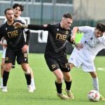 San Marino, calcio. Juvenes Dogana “eroica”: in nove uomini strappa il pari all’Academy