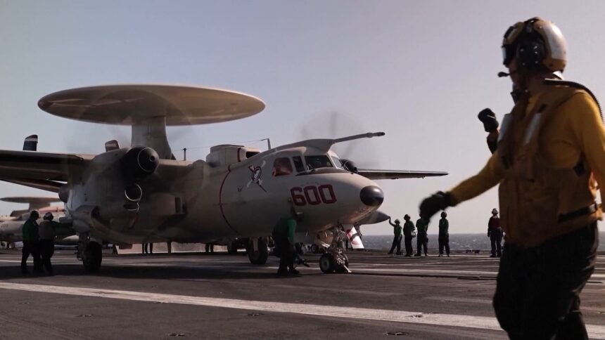 Colombia, precipita aereo militare: decine di morti