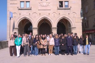 Studenti in Erasmus di un liceo austriaco alla scoperta delle bellezze del Titano