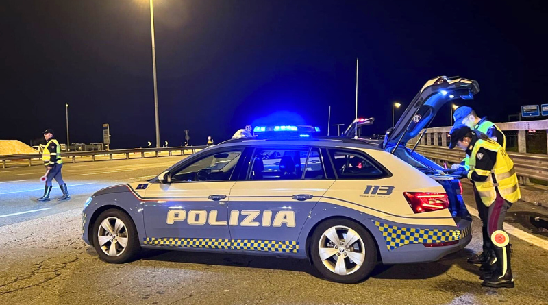 Rimini – La Polizia di Stato arresta in flagranza di reato tre soggetti  responsabili di diverse aggressioni in centro
