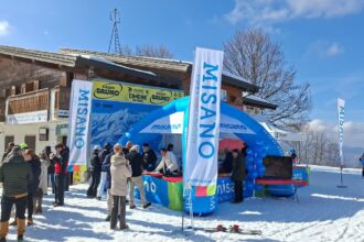 Due weekend sulla neve per Visit Misano: ieri Fondazione presente al Monte Cimone, sabato il beach party sulle Dolomiti