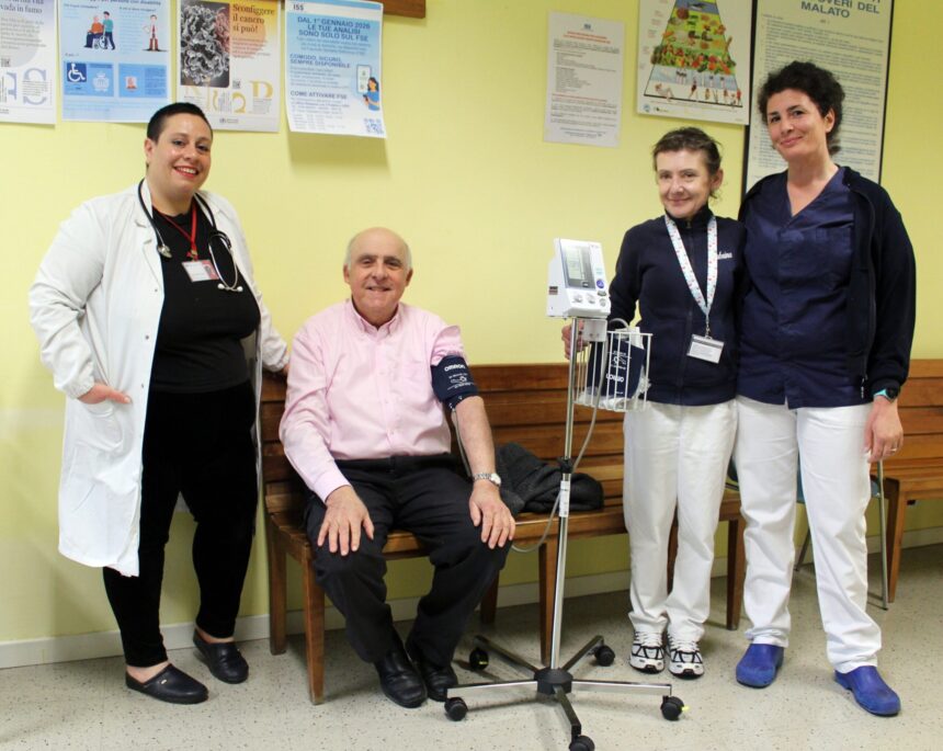 San Marino. ISS. Donato un misuratore di pressione professionale al Centro Sanitario di Chiesanuova