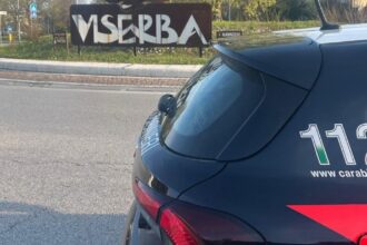 Ricatto sessuale online, 18enne denunciato dai Carabinieri