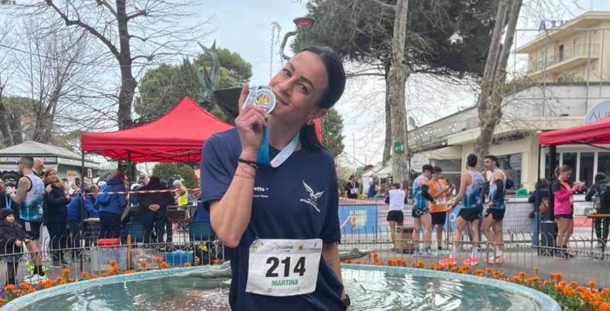 San Marino, sport. La sammarinese Martina Tomassini vola alla StraRiccione: nuovo record personale