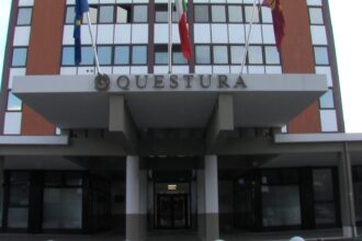 Daspo urbano per pusher di quartiere: non potrà più entrare nei bar per due anni