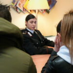 Cronaca. Imola, con lo storditore elettrico a scuola durante la ricreazione: intervengono i Carabinieri