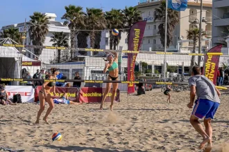 Riccione capitale europea del beach volley: dal 6 al 12 aprile torna il Beachline Festival