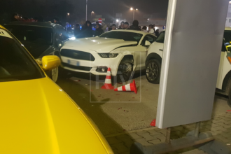 Piomba con l’auto nell’area di servizio: ubriaco urta due vetture e ferisce una giovane