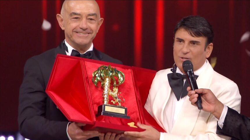 Sanremo 76 incorona Sal Da Vinci: trionfa “Per sempre sì”. Sul podio Sayf e Ditonellapiaga
