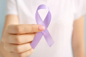 Riccione. Giornata nazionale del fiocchetto lilla: in biblioteca l’incontro “Fili invisibili” sui disturbi alimentari