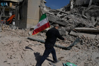 Cronaca. Iran, Nato abbatte missile su Turchia, Hegseth: “Non innesca articolo 5”, Usa affondano nave iraniana, oltre 100 dispersi