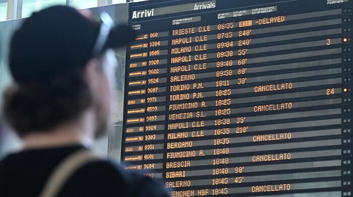 Sciopero generale del 9 marzo: scuole e trasporti a rischio, lezioni sospese