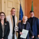 Un bottone di Santarcangelo a Giorgio Gallavotti