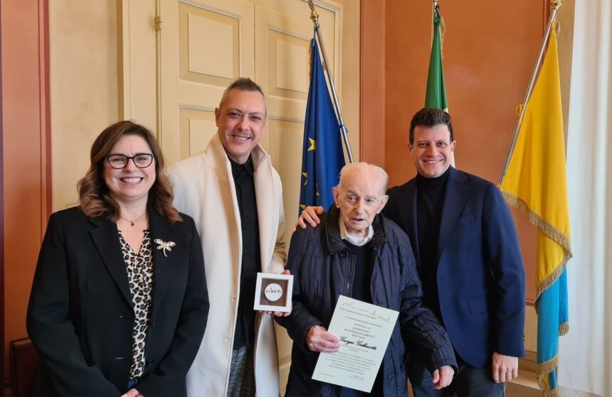 Un bottone di Santarcangelo a Giorgio Gallavotti