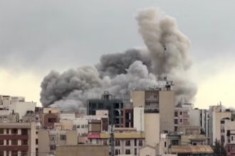 Cronaca. Iran, sesto giorno di guerra: Teheran sotto le bombe e massima allerta in Italia. E’ giallo sull’invasione di terra delle milizie curde: FoxNews l’annuncia ma trova pronta smentita