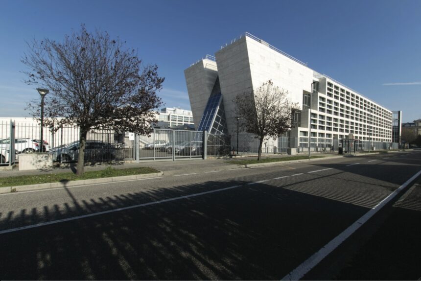 Cronaca. Rimini, ricatta l’amante: “trans” sudamericana patteggia un anno