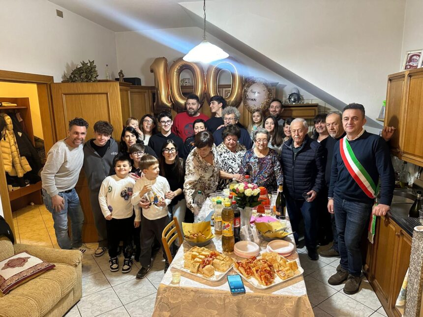 Misano Adriatico, cento candeline per Rosina Masuccio: il sindaco Piccioni festeggia la nuova centenaria