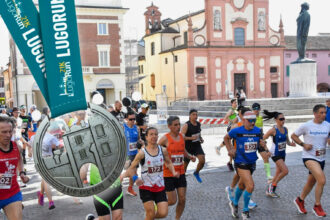 Lugo, svelata la medaglia della LugoRun 2026: un omaggio alla Porta di San Bartolomeo