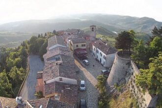 Poggio Torriana, Sabrina Foschini svela il volto segreto di Victor Hugo al Mulino Sapignoli