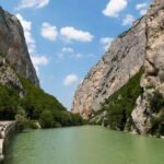 Provincia di Pesaro, le aquile del Furlo hanno deposto le uova: attesa per la schiusa