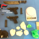 Cronaca. Bologna, sequestrati un chilo di cocaina e armi: arrestati un 49enne e un 21enne magrebino