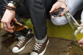 Cronaca. Rimini, poco più che bambina soccorsa nella notte con tasso alcolemico oltre 3 grammi