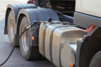 Ravenna, gasolio alle stelle: l’allarme degli autotrasportatori