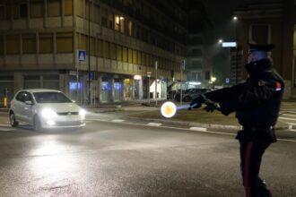 Cronaca. Forlì, non si ferma al posto di controllo dei carabinieri. Arrestato dopo un rocambolesco inseguimento