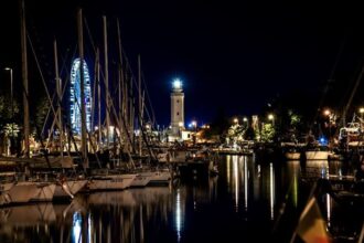 Cronaca. Soccorso notturno nel porto di Rimini: 19enne finisce in acqua in stato di ebbrezza