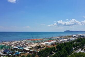 Riccione, “Un tuffo nel sogno” verso Roma: mercoledì la proclamazione della Capitale del Mare 2026